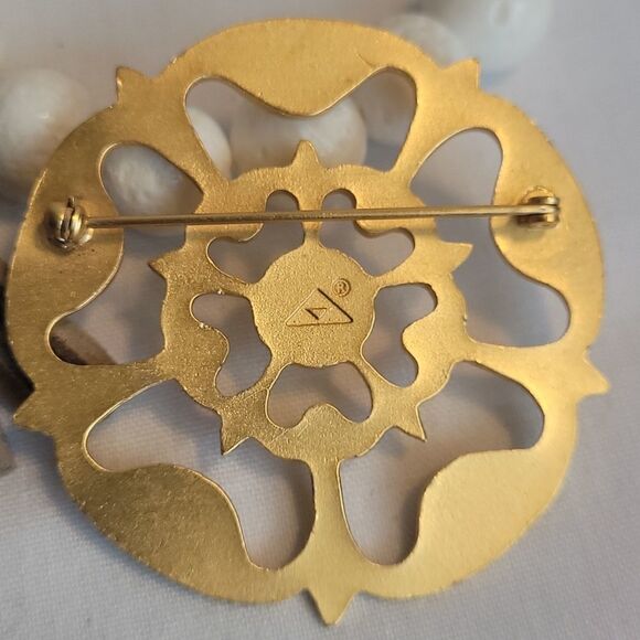 Museum Reproductions Brooch - Picture 3 of 3